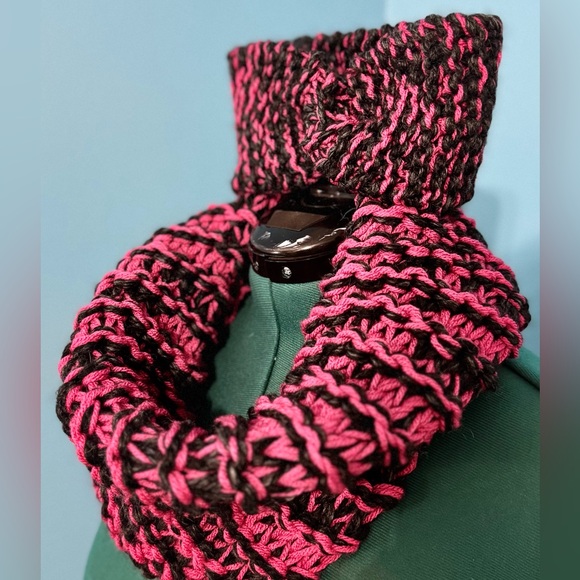 Hand Crafted Accessories - Handmade Hand Crafted Knit Twist Headband cowl set pink and black
